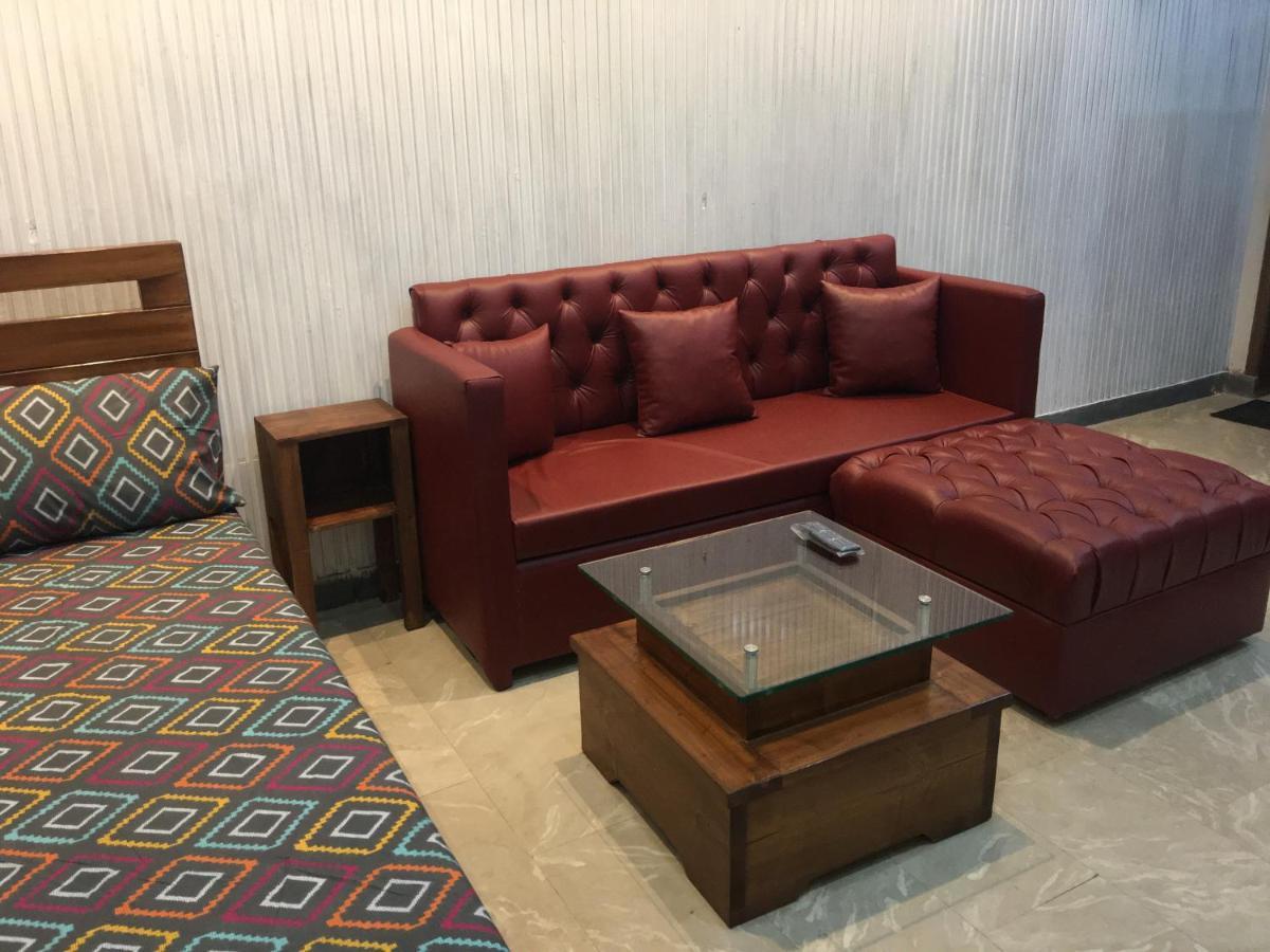 One Bed Studio Apartment Near Shaukat Khanum Lahore Exterior foto